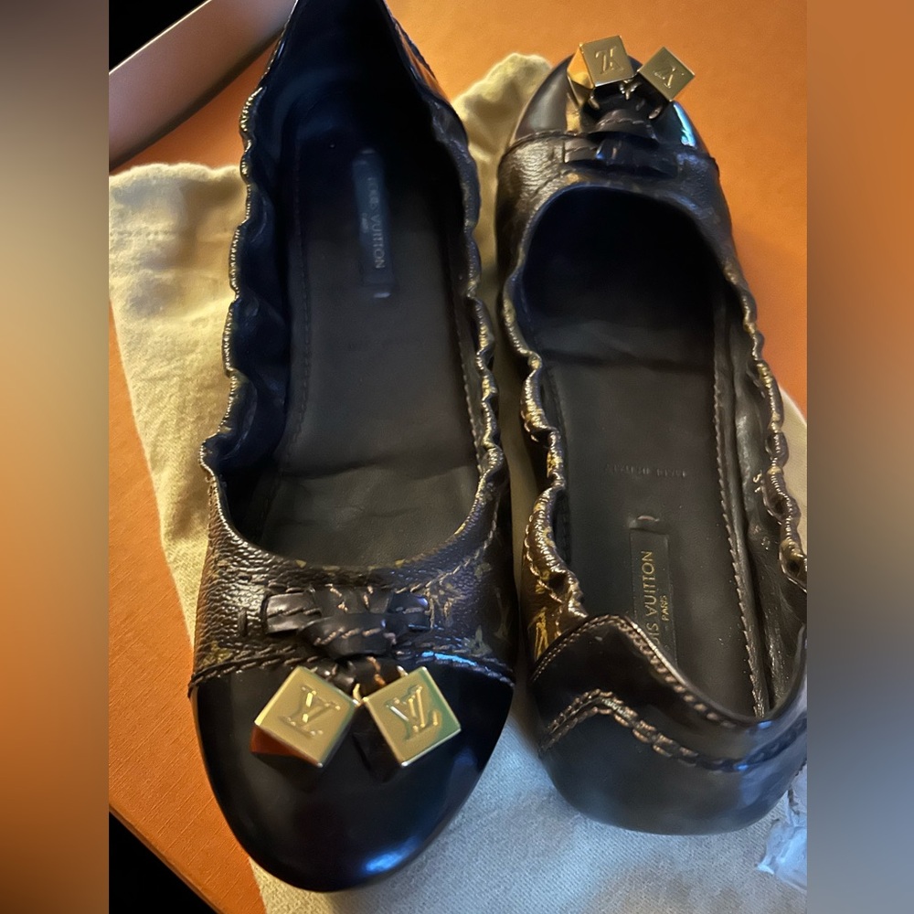 Authentic Louis Vuitton Ballerina/Driver